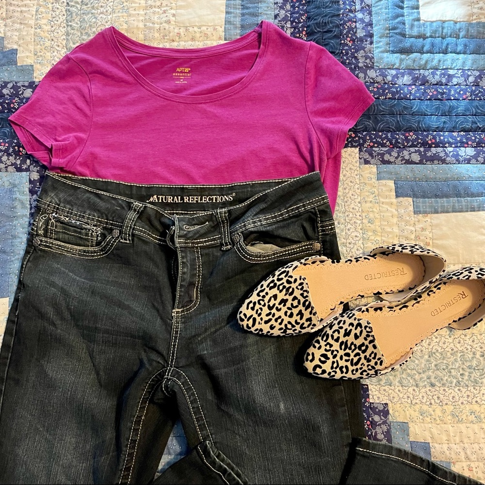 Natural Reflections ladies jeans with embroidered detail and sequin decoration